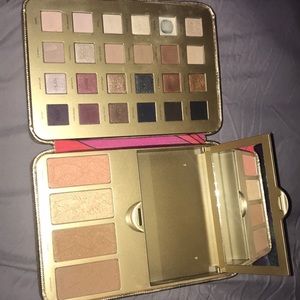 TARTE 2016 HOLIDAY LIMITED EDITION